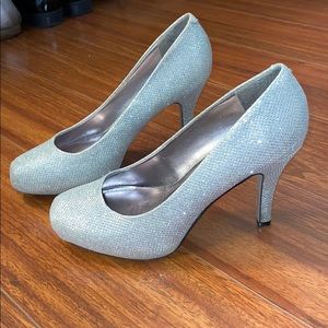 Silver madden girl heels